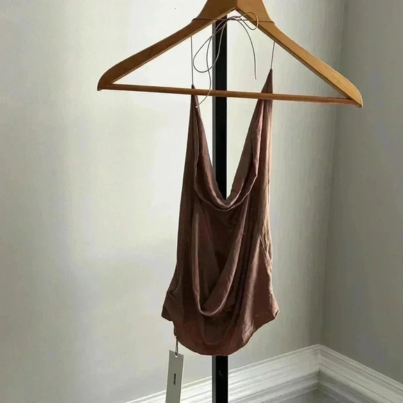 NWT Joah Brown halter top M/L - Picture 4 of 4